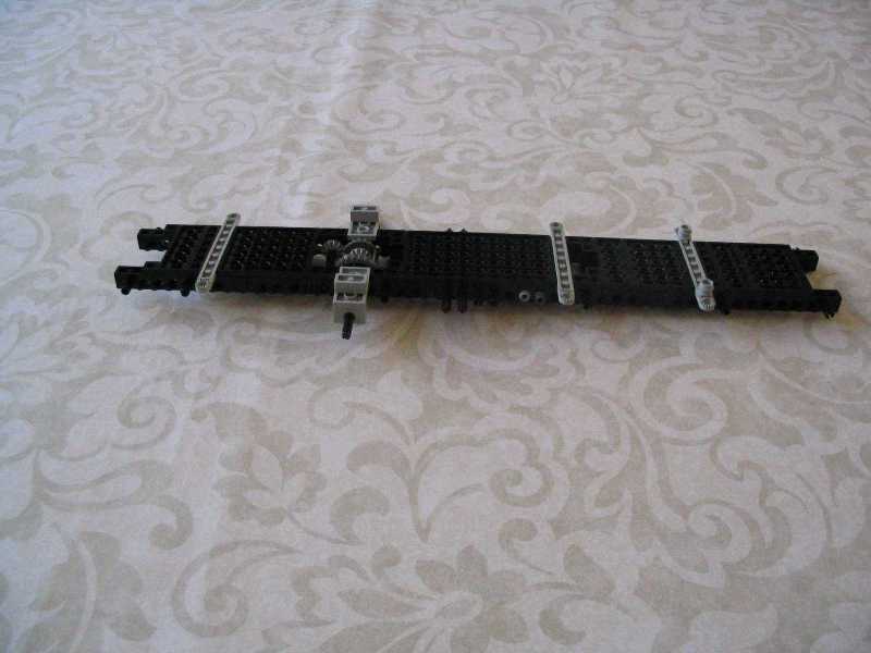 lego_liebherrltm1220_instructions_004.jpg