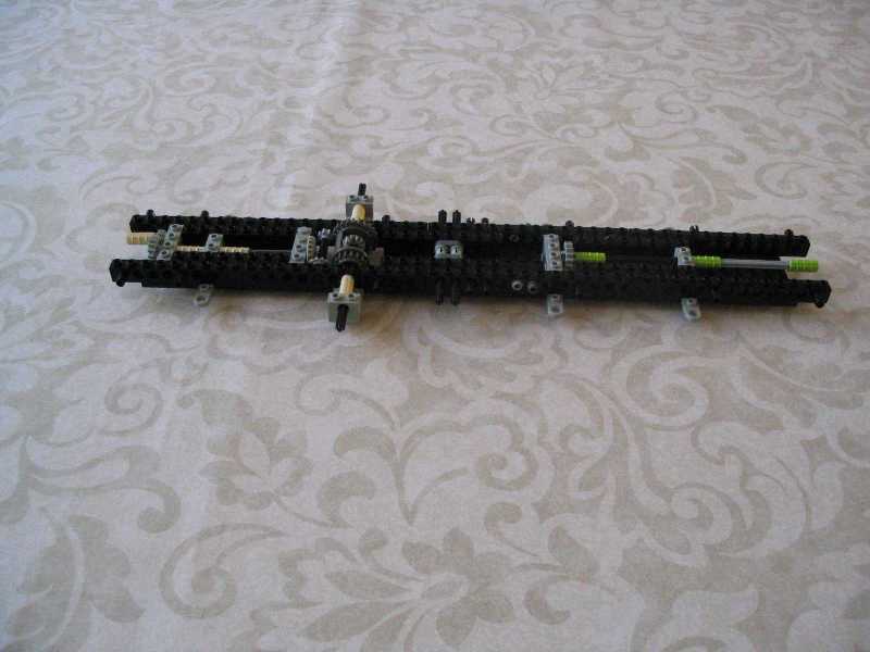 lego_liebherrltm1220_instructions_006.jpg