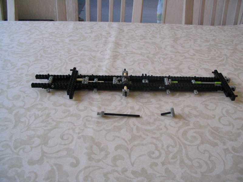 lego_liebherrltm1220_instructions_009.jpg