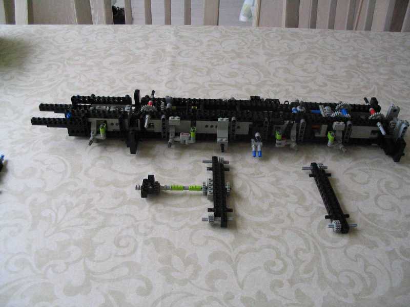 lego_liebherrltm1220_instructions_037.jpg