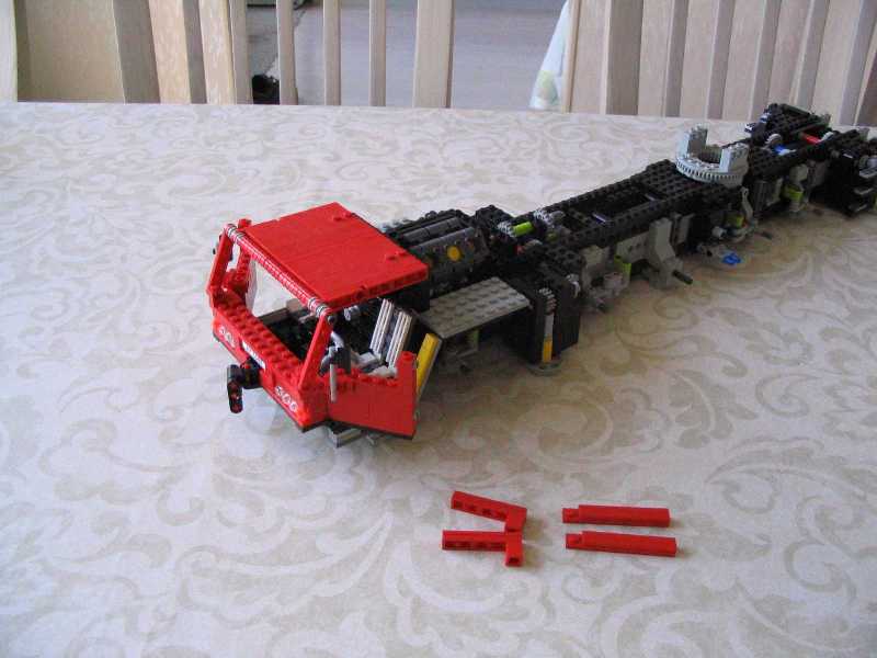 lego_liebherrltm1220_instructions_079.jpg