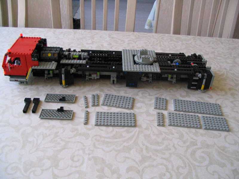 lego_liebherrltm1220_instructions_090.jpg
