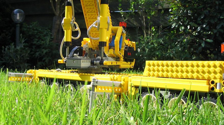 lego_liebherr_ltm1400_026.jpg
