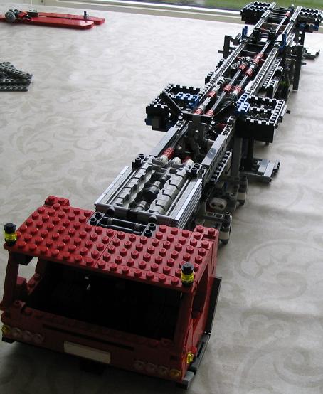 lego_liebherrltm1500unfinished_015.jpg
