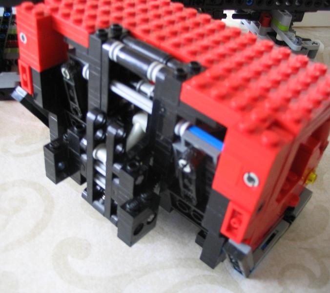 lego_liebherrltm1500unfinished_021.jpg