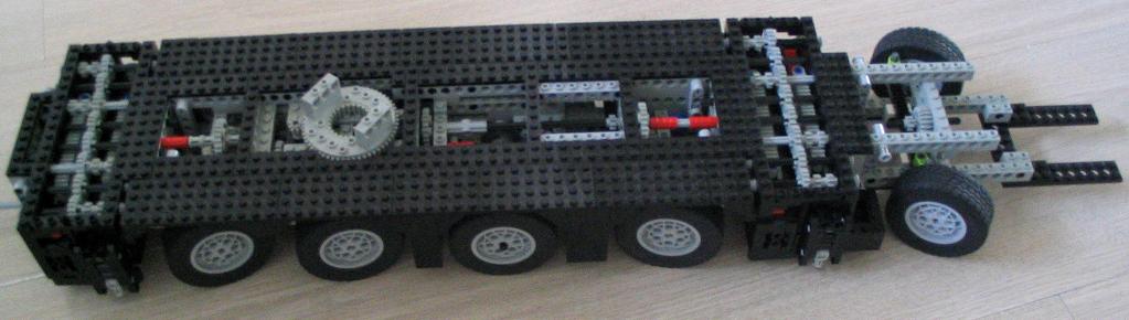 lego_liebherr_mk100_a_001.jpg