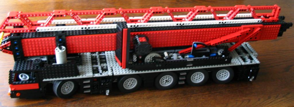 lego_liebherrmk100_unfinished_018.jpg