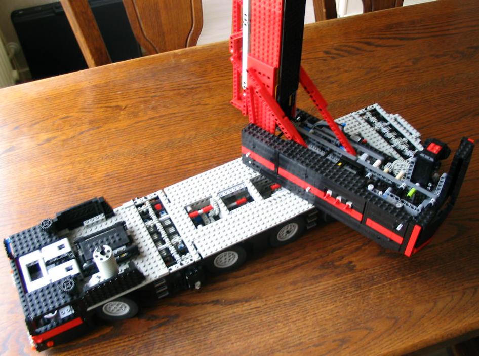 lego_liebherrmk100_unfinished_020.jpg