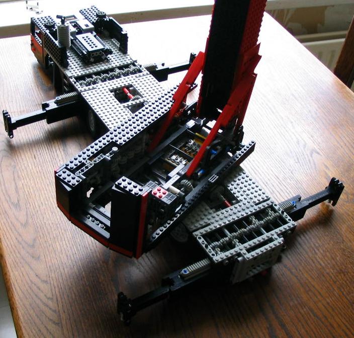 lego_liebherrmk100_unfinished_022.jpg