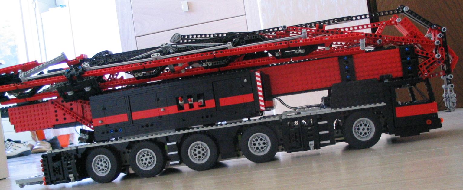 lego_liebherr_mk100_002.jpg