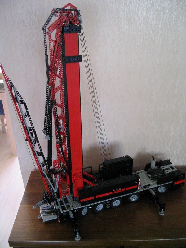 lego_liebherr_mk100_buildingup_006.jpg