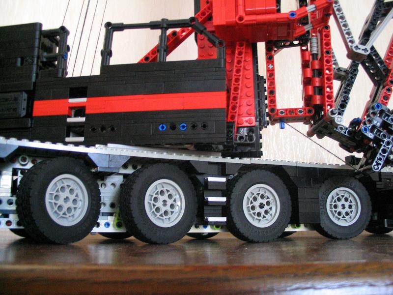 lego_liebherr_mk100_details_012.jpg