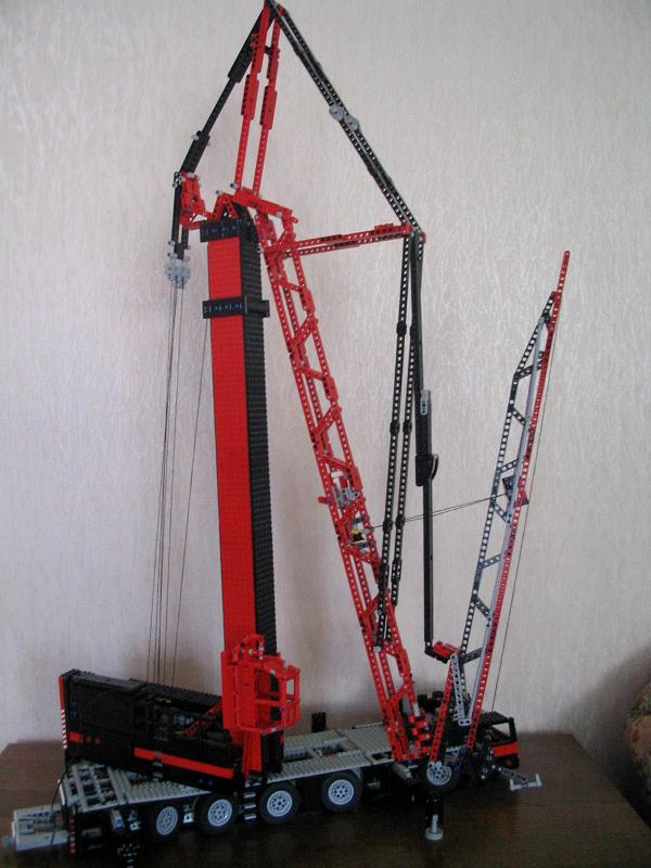 lego_liebherr_mk100_raisingboom_023.jpg