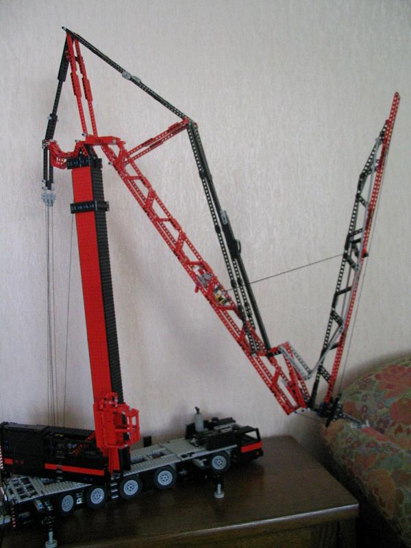 lego_liebherr_mk100_raisingboom_024.jpg