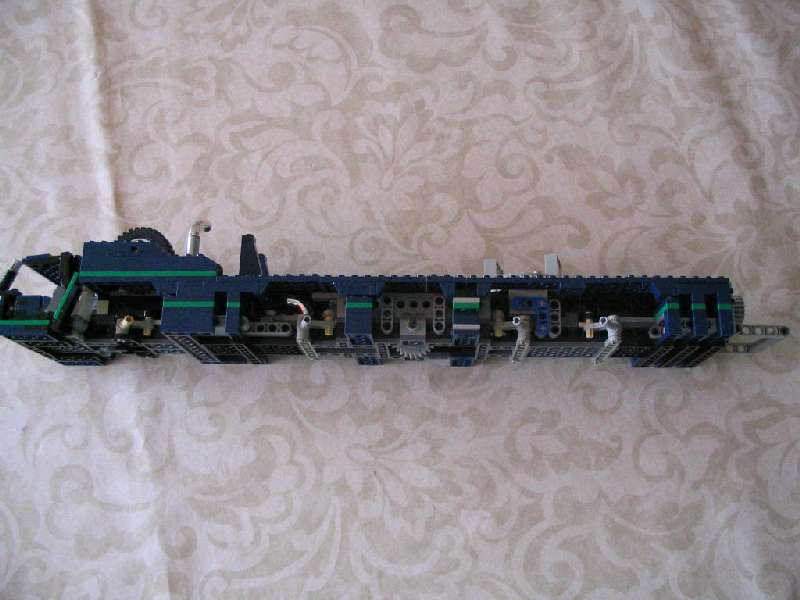 lego_lego_liebherrmk100minifignavyblue_019.jpg