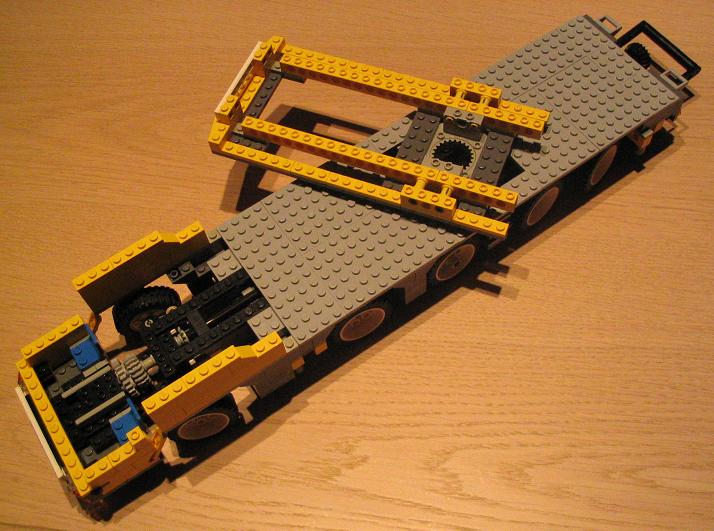 lego_mk100minifigscale_unfinished1_005.jpg
