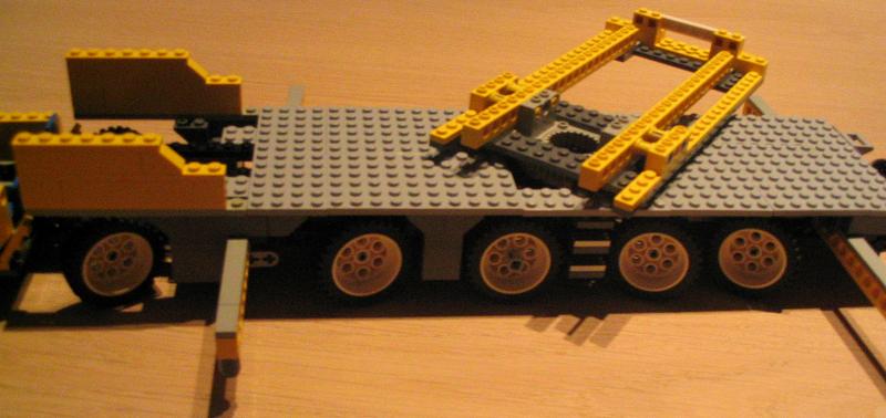 lego_mk100minifigscale_unfinished1_007.jpg
