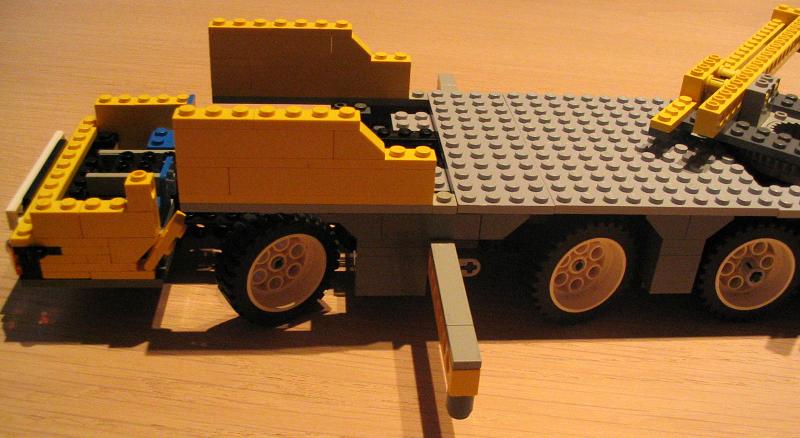 lego_mk100minifigscale_unfinished1_008.jpg