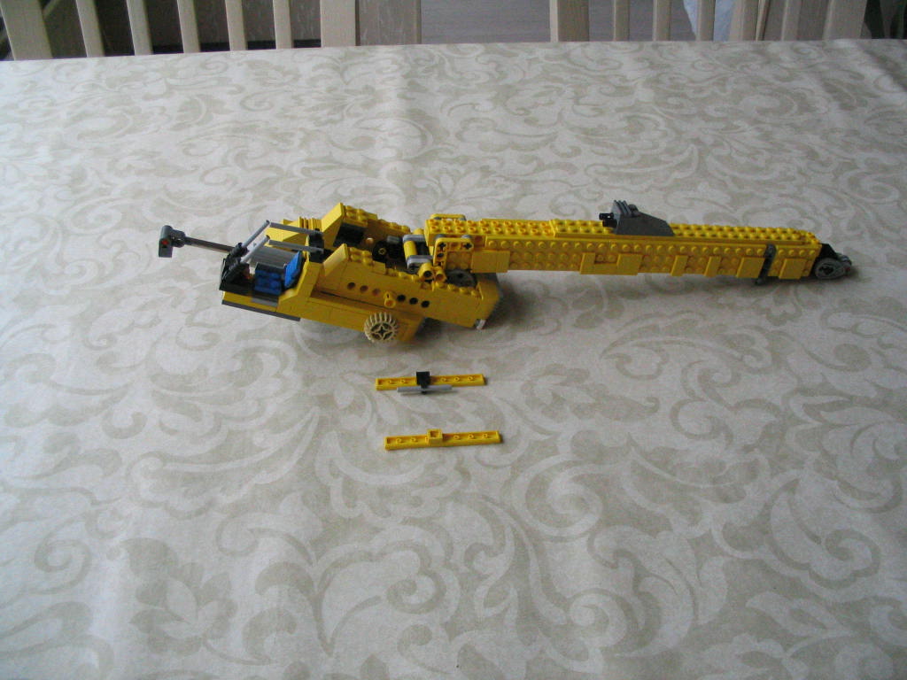 smallthreeaxleinstr_005.jpg