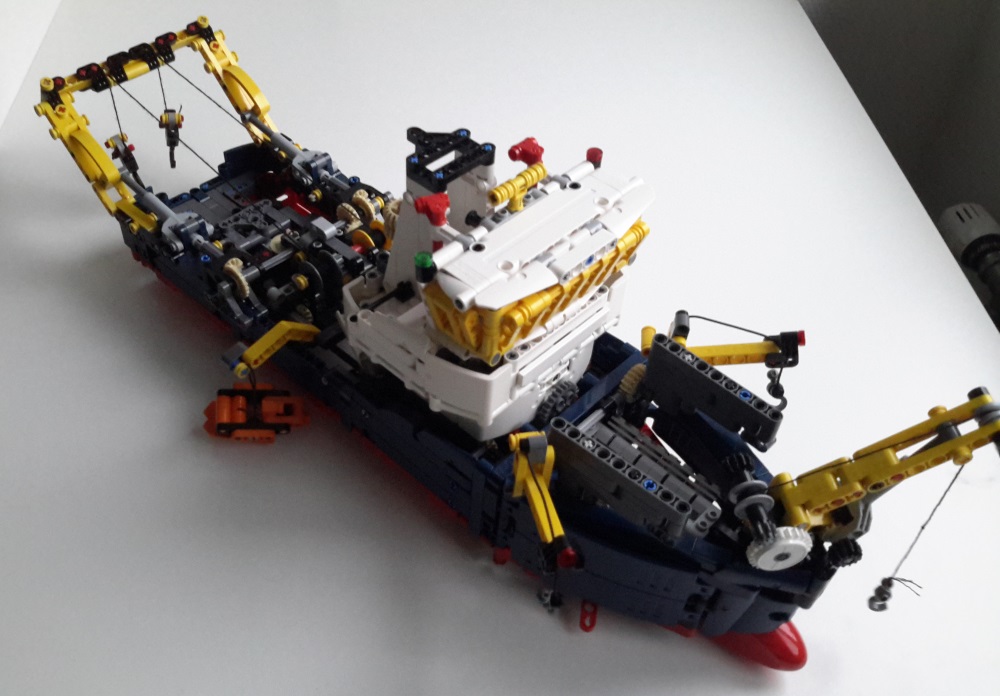 42064technic_16.jpg