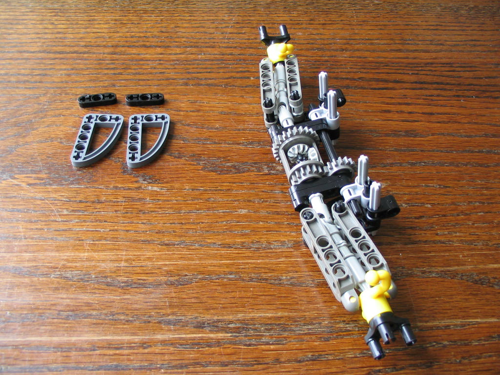 yellowmonstersportscarconstruction02frontsuspension04.jpg