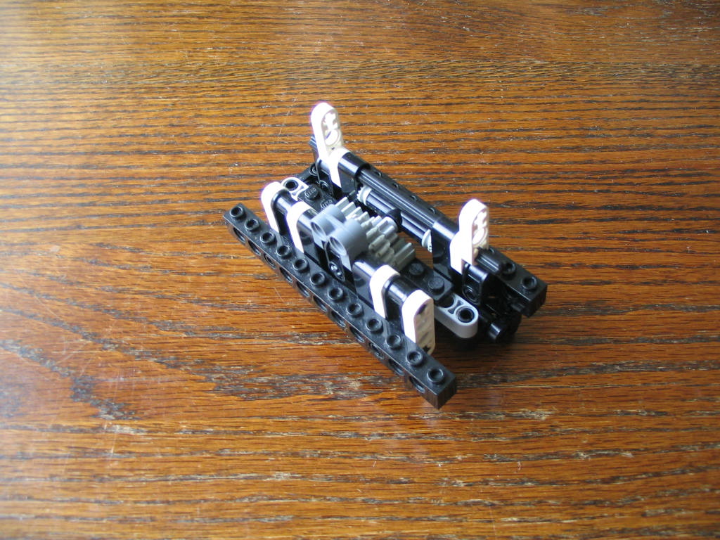 yellowmonstersportscarconstruction02frontsuspension15.jpg