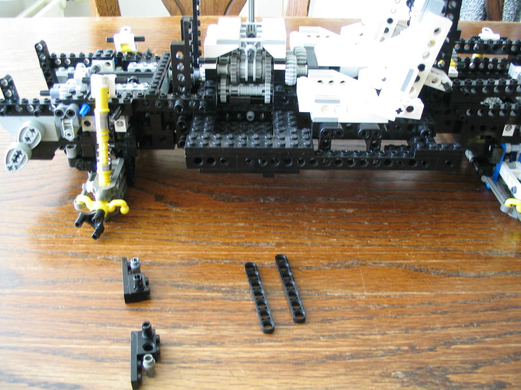 yellowmonstersportscarconstruction12suspension03.jpg