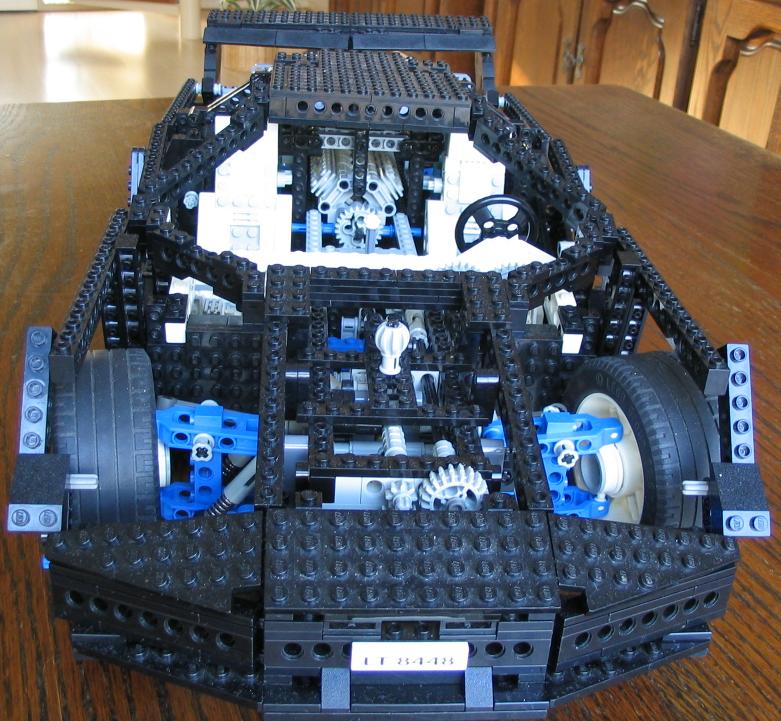 threesupercars_black02.jpg
