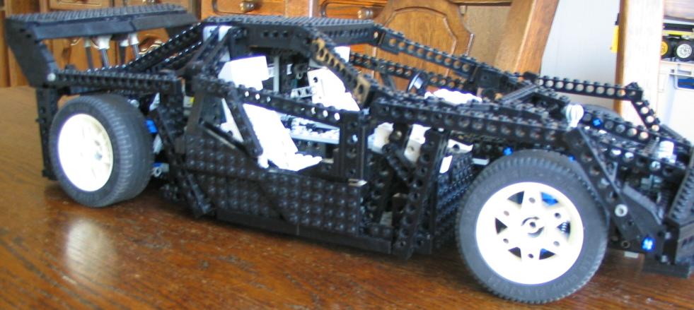 threesupercars_black03.jpg