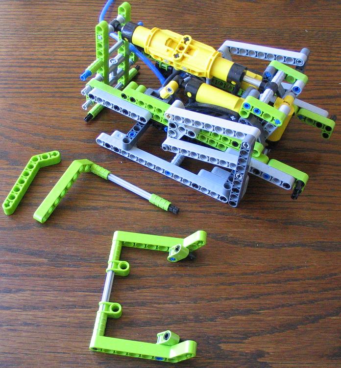 lego_pneumaticwalker_010.jpg