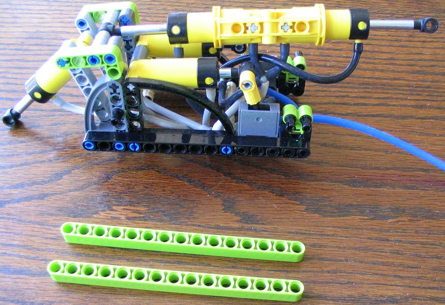 lego_pneumaticwalker_021.jpg