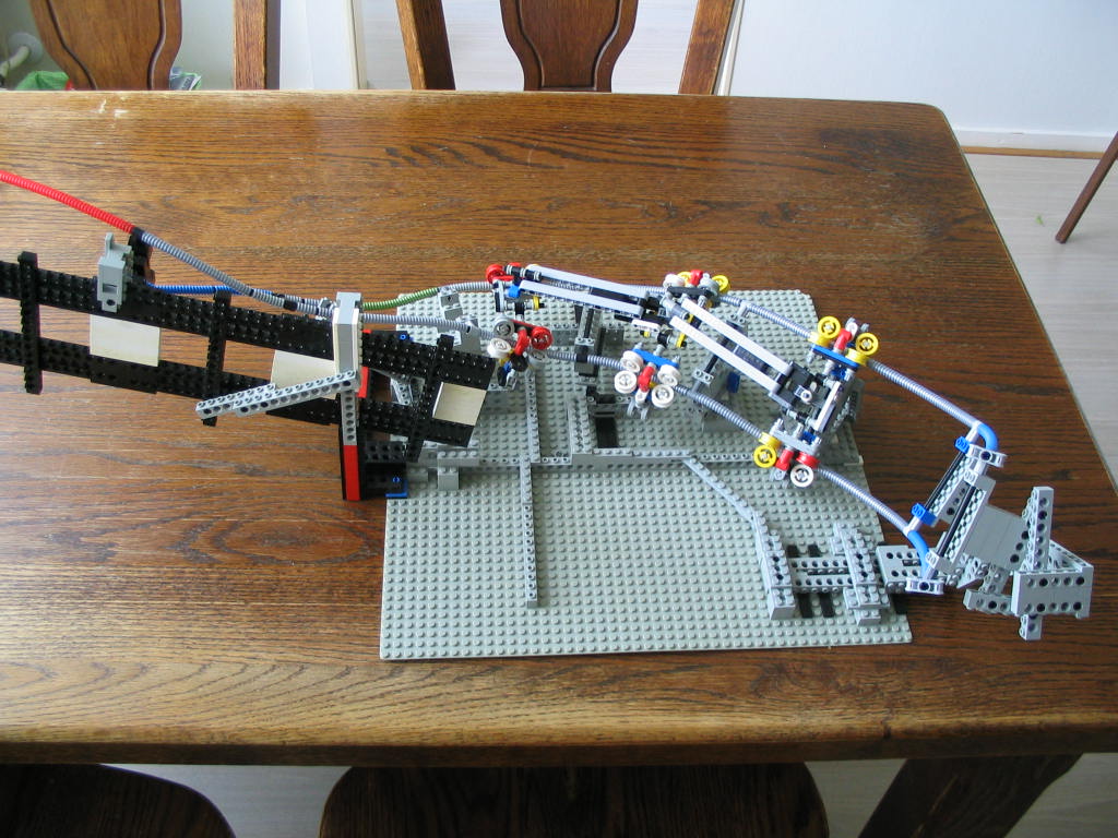 twistedrollercoaster01.jpg