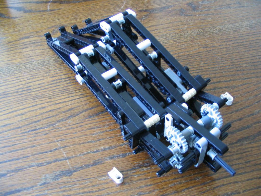 walkingmachine0038.jpg