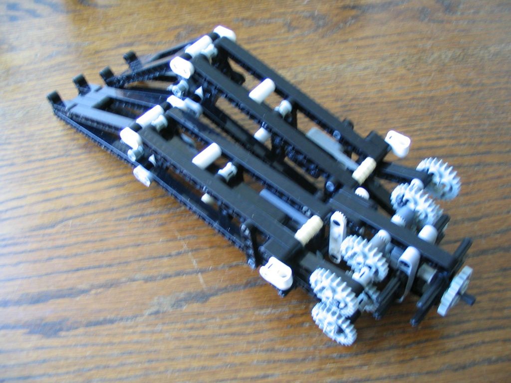 walkingmachine0040.jpg