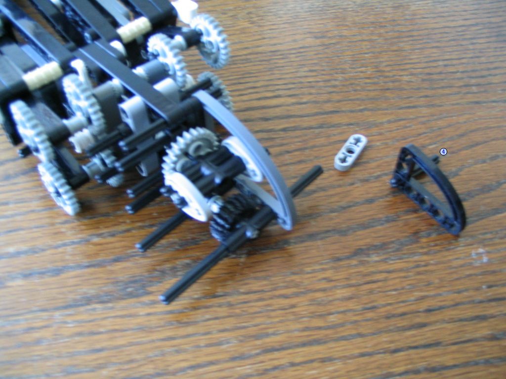 walkingmachine0044.jpg