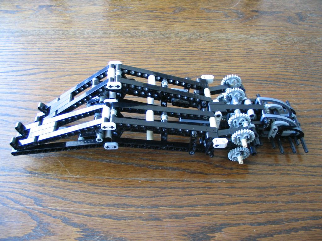 walkingmachine0051.jpg