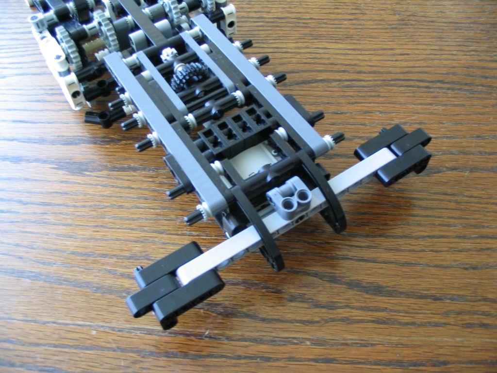 walkingmachine0084.jpg
