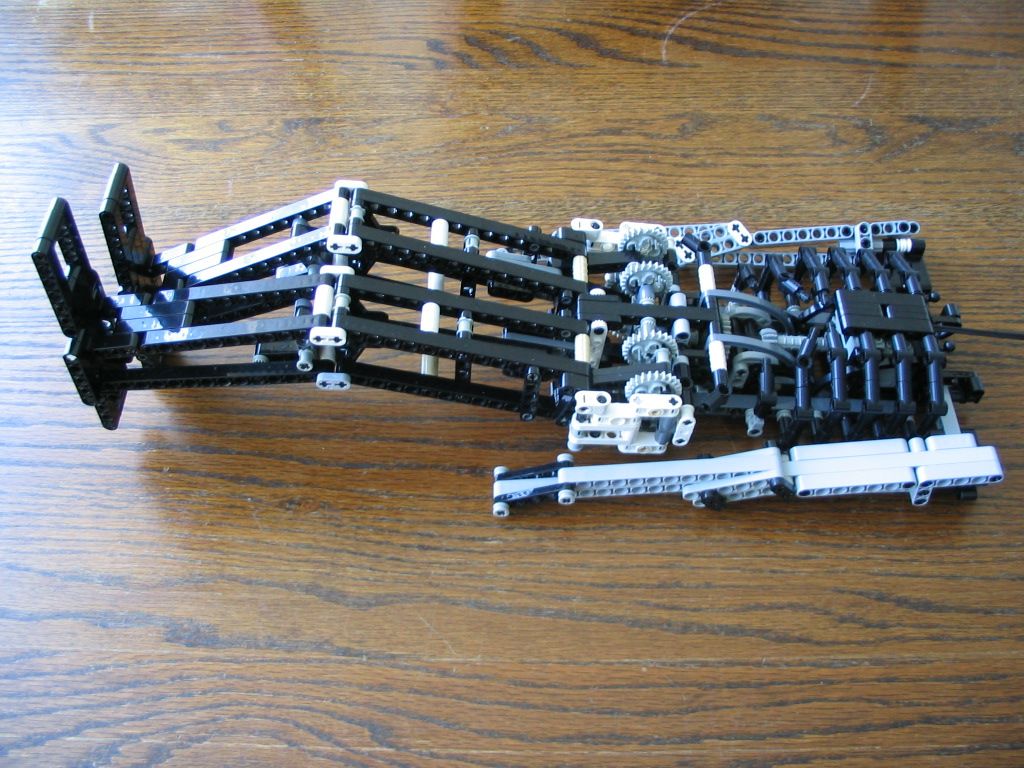 walkingmachine0120.jpg