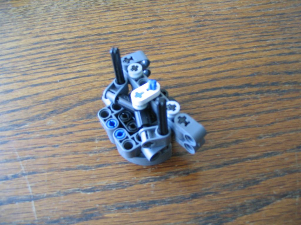 walkingmachine0131.jpg