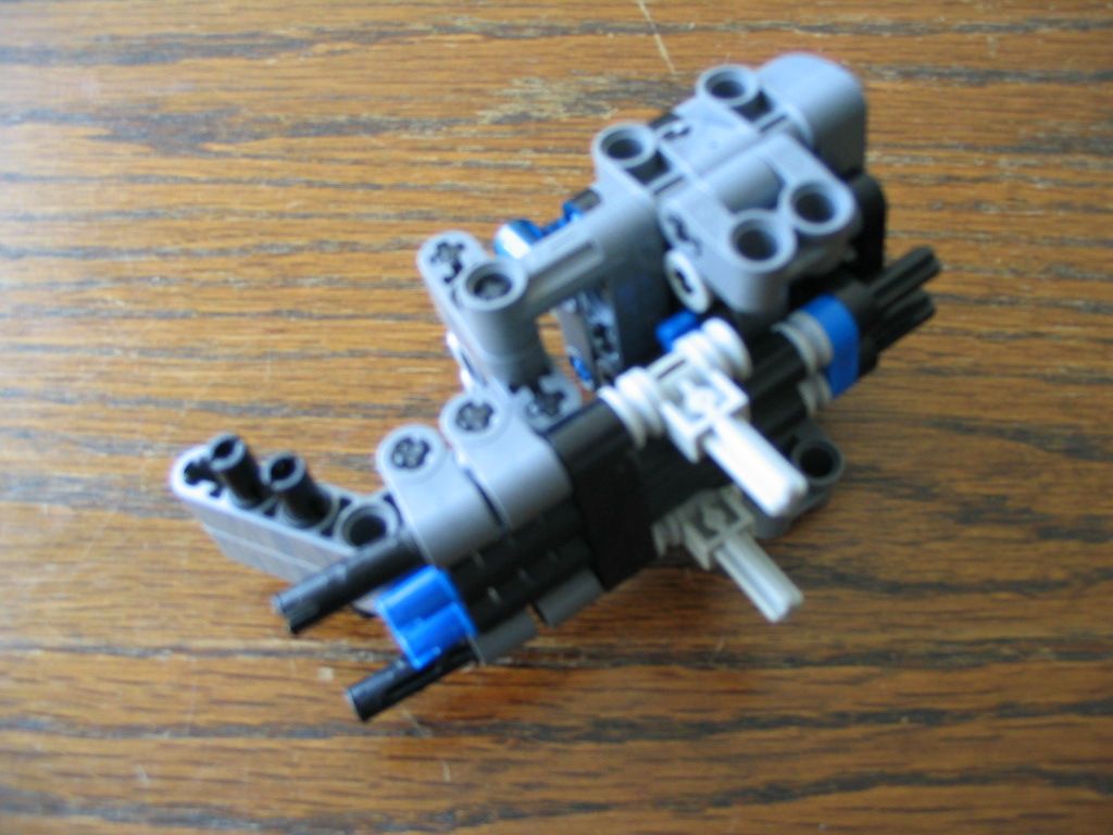 walkingmachine0146.jpg