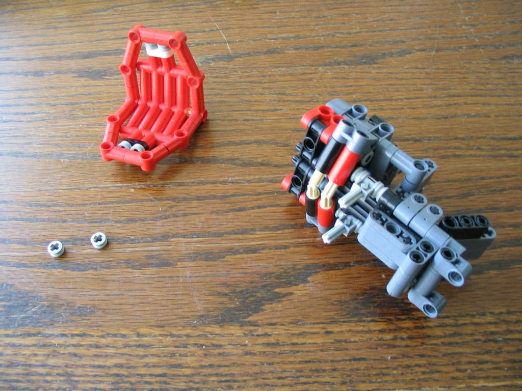 walkingmachine0159.jpg