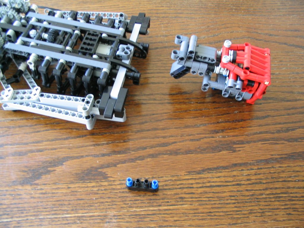 walkingmachine0161.jpg