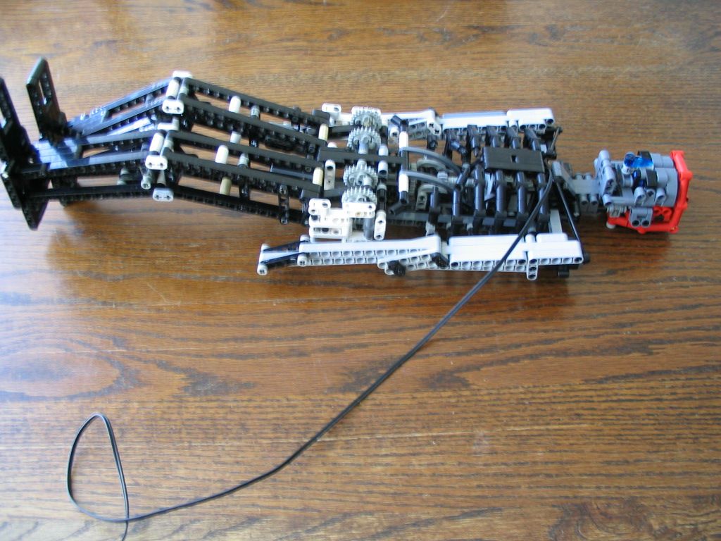 walkingmachine0164.jpg
