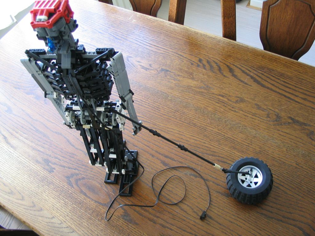 walkingmachine0169.jpg