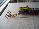 8258towtruck_100.jpg