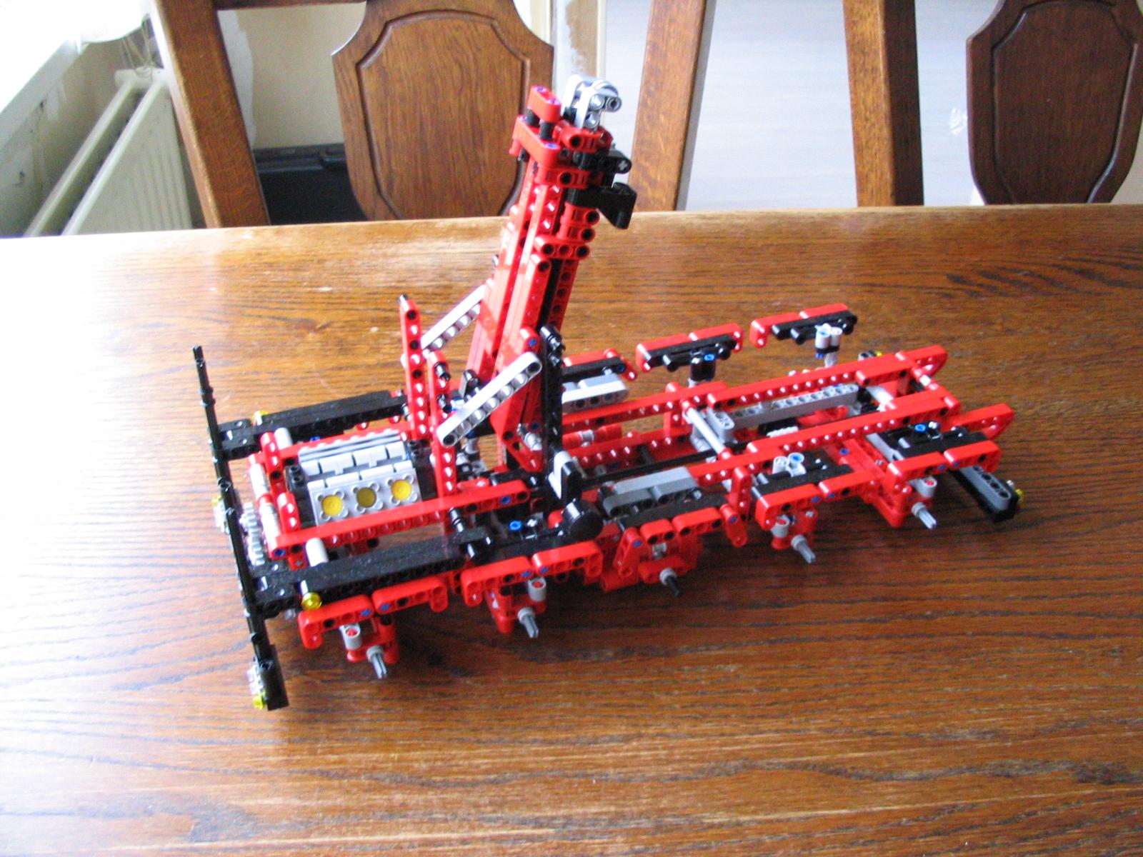 lego_8285-kiepwagen_39.jpg