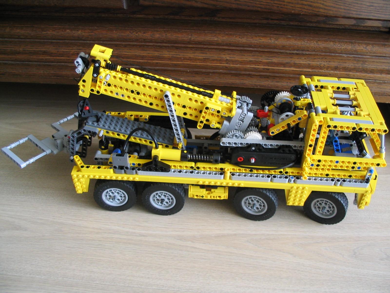 8421towtruck_01.jpg