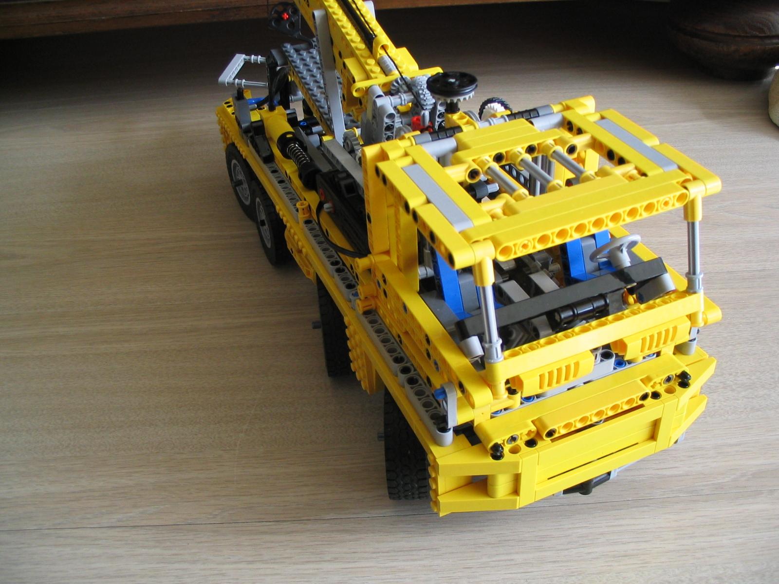 8421towtruck_02.jpg