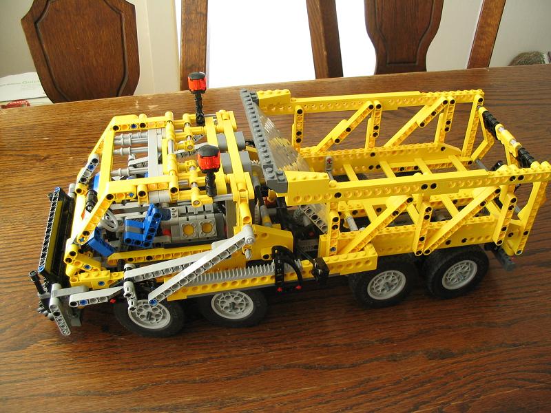 lego_8421_grabbertruck001.jpg