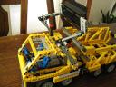 lego_8421_grabbertruck007.jpg